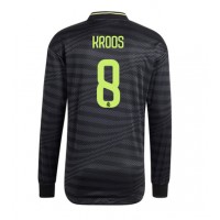 Real Madrid Toni Kroos #8 Fotballklær Tredjedrakt 2022-23 Langermet